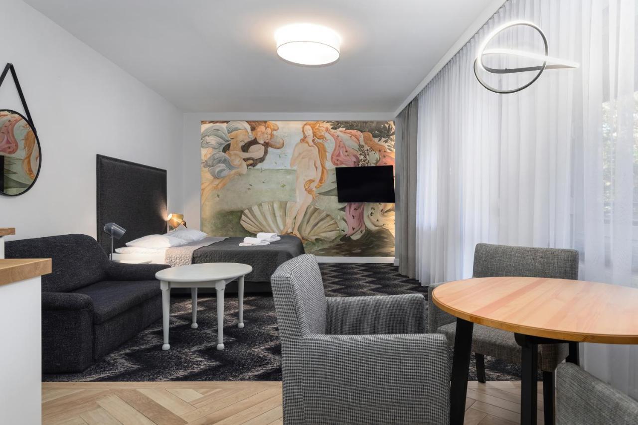 Aparthotel Etna Kołobrzeg Exteriör bild