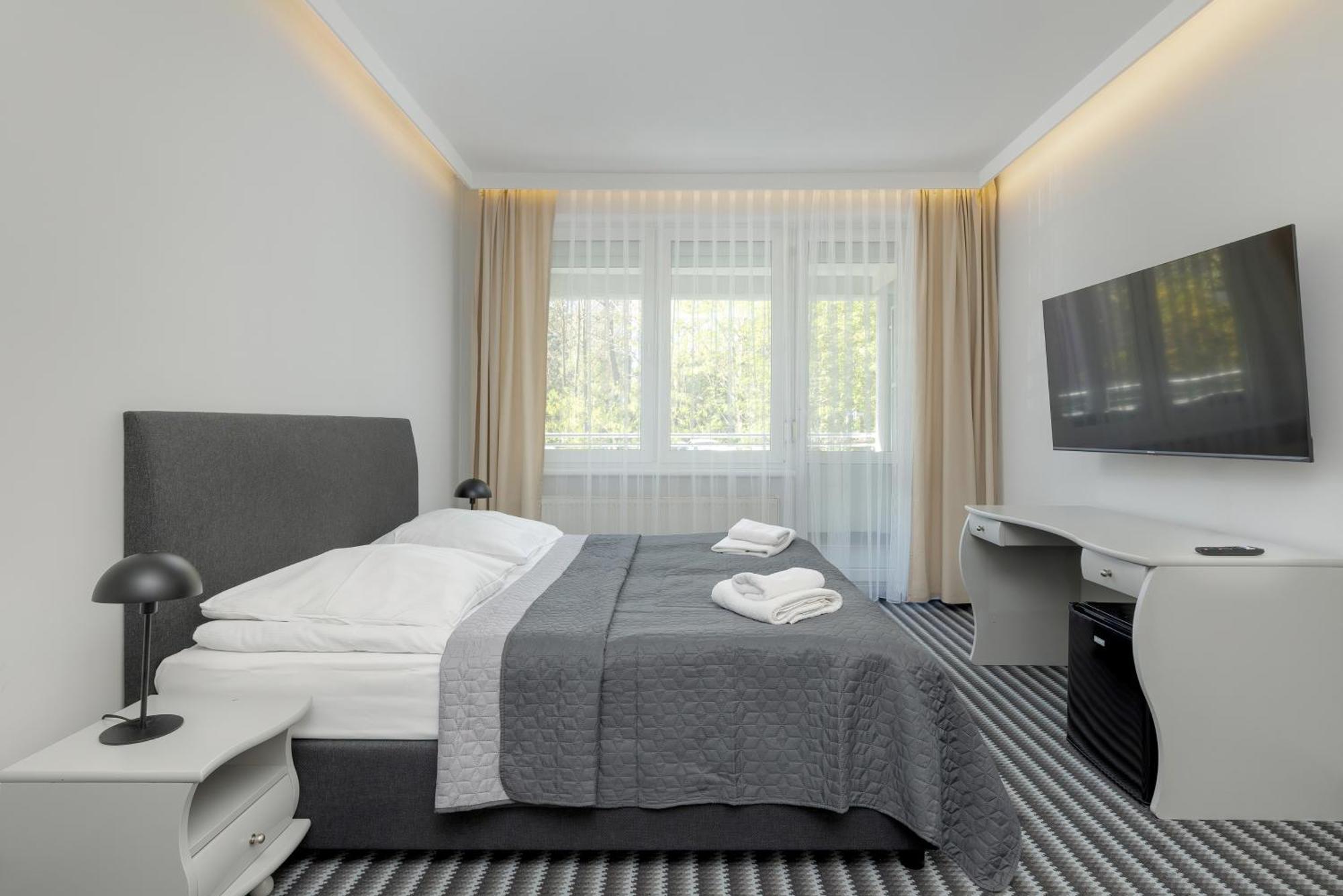 Aparthotel Etna Kołobrzeg Exteriör bild