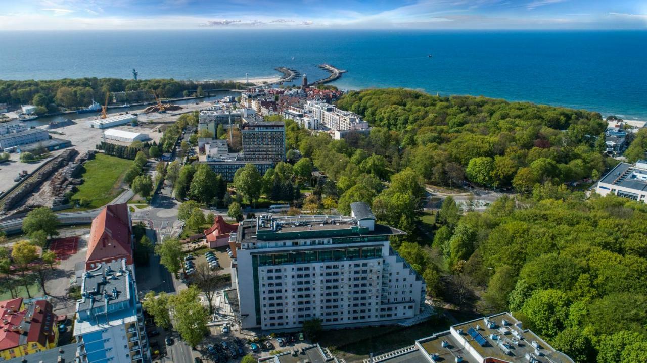 Aparthotel Etna Kołobrzeg Exteriör bild